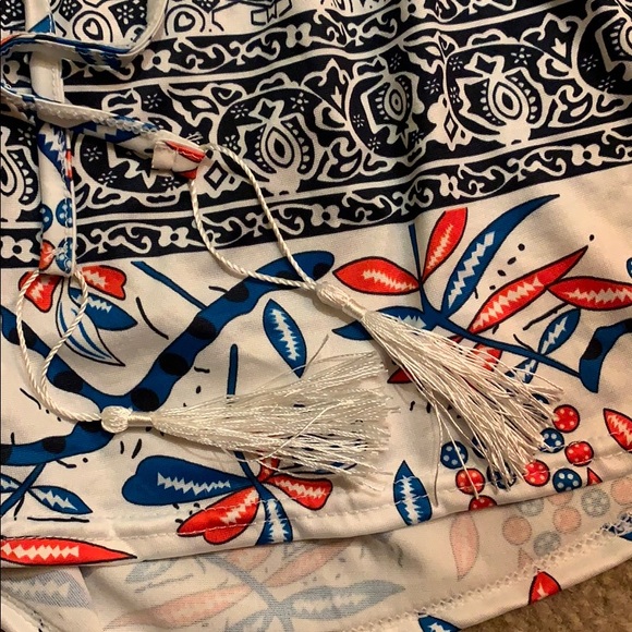 Patterned Shorts - Picture 2 of 4